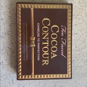Too faced Cocoa Contour Palette